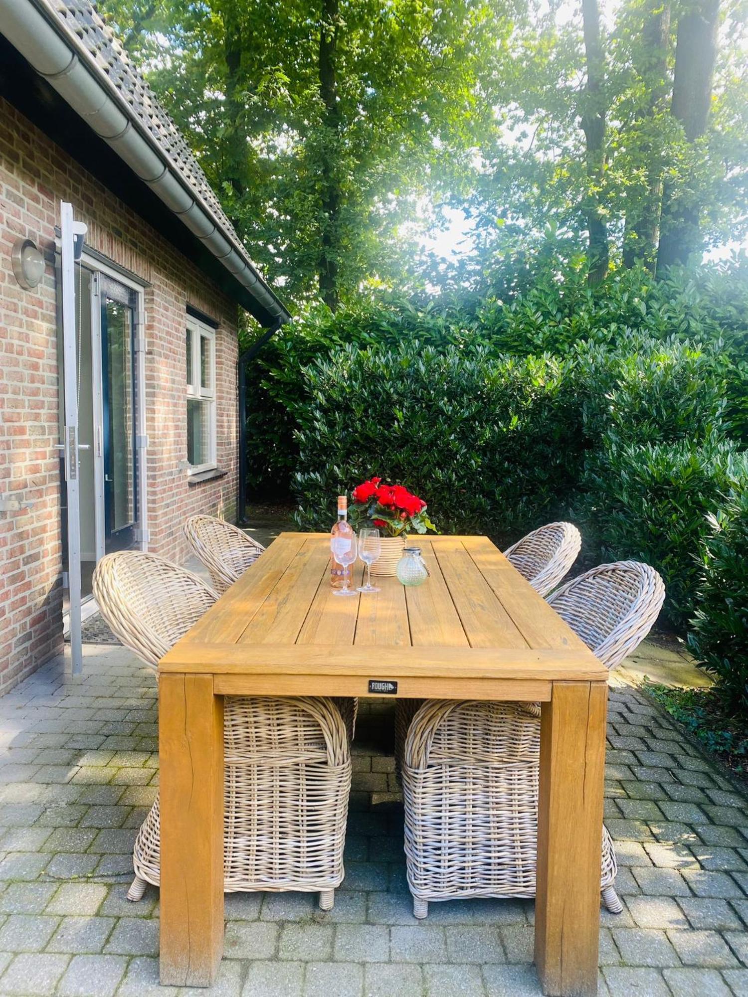 Morning Glory, Huisje Dahlia Beekbergen Buitenkant foto